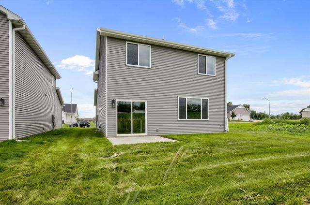 2721 Yordi Drive Drive, Norwalk, IA 50211