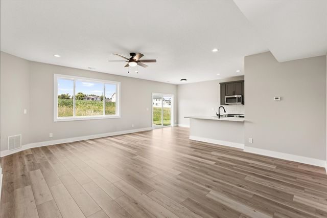 2721 Yordi Drive Drive, Norwalk, IA 50211