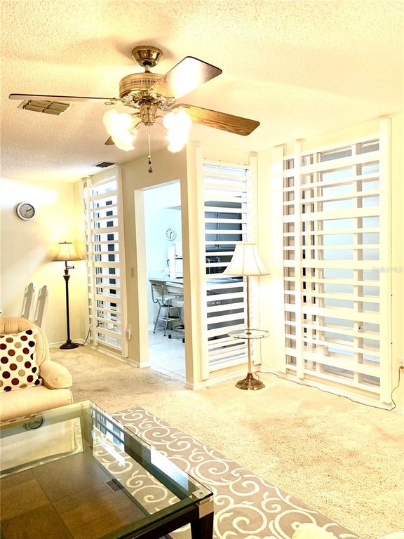 Image 7 of property listing at 1891 FORTUNE COURT, Deltona, FL 32725