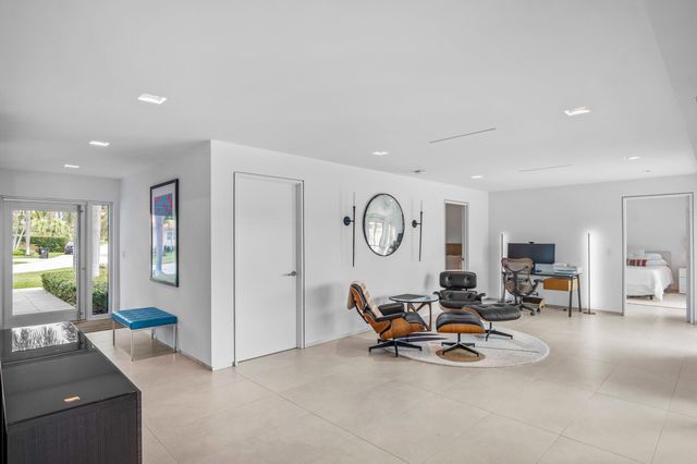 35 Castle Harbor Island, Fort Lauderdale, FL 33308