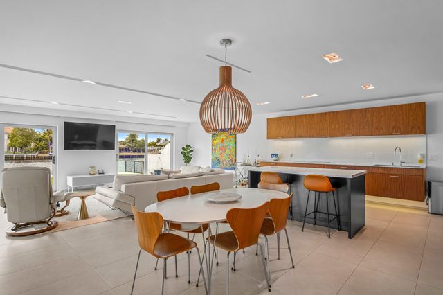 35 Castle Harbor Island, Fort Lauderdale, FL 33308