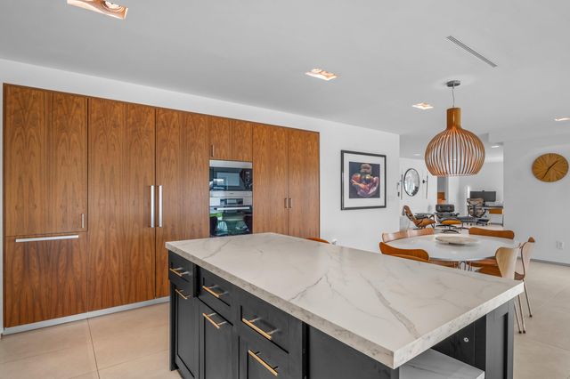 35 Castle Harbor Island, Fort Lauderdale, FL 33308