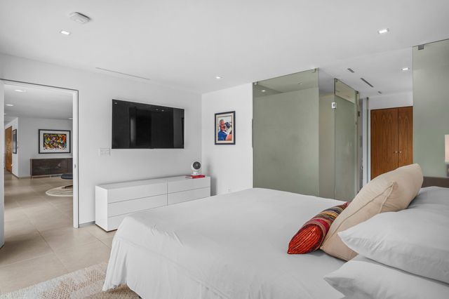 35 Castle Harbor Island, Fort Lauderdale, FL 33308