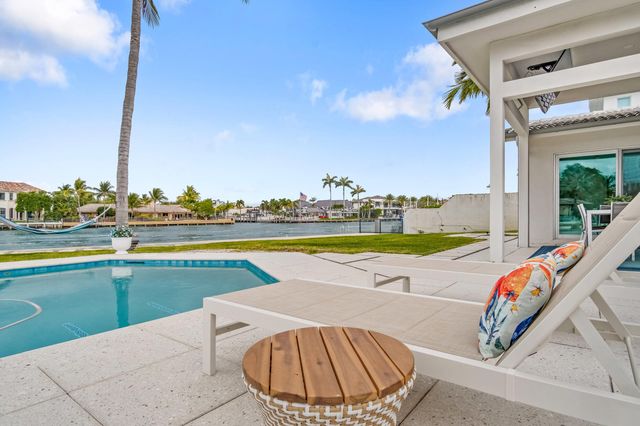 35 Castle Harbor Island, Fort Lauderdale, FL 33308