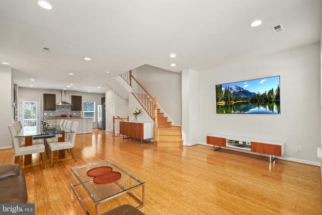 9640 PULLMAN PL, Fairfax, VA 22031
