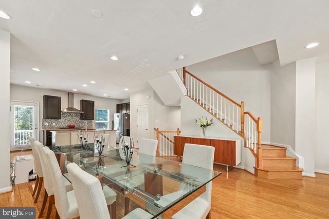 9640 PULLMAN PL, Fairfax, VA 22031