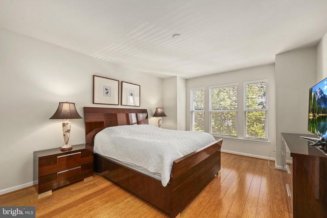 9640 PULLMAN PL, Fairfax, VA 22031