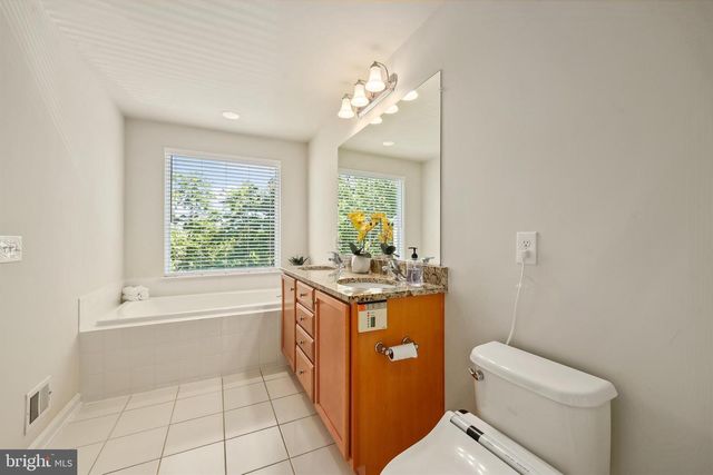 9640 PULLMAN PL, Fairfax, VA 22031