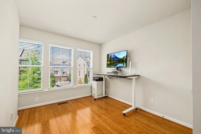 9640 PULLMAN PL, Fairfax, VA 22031