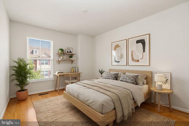 9640 PULLMAN PL, Fairfax, VA 22031