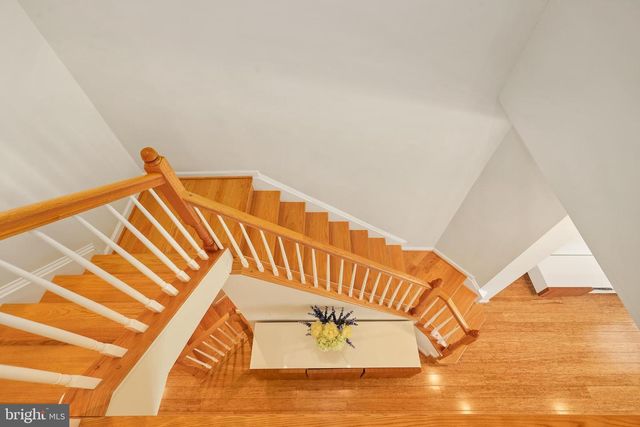 9640 PULLMAN PL, Fairfax, VA 22031