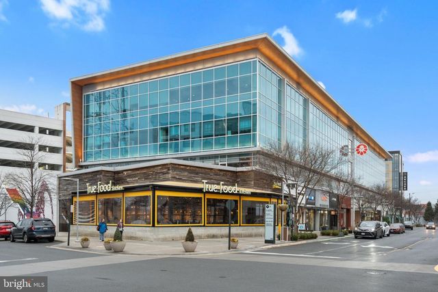 9640 PULLMAN PL, Fairfax, VA 22031