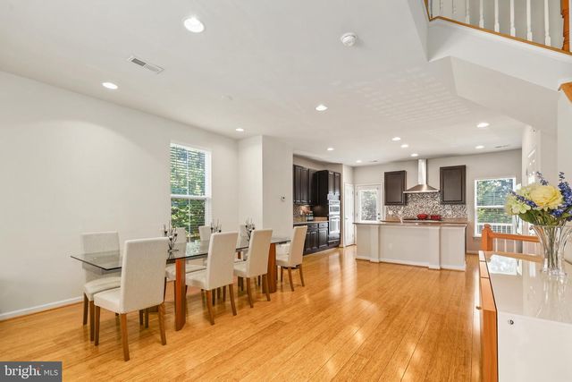 9640 PULLMAN PL, Fairfax, VA 22031