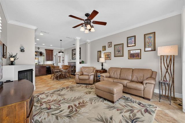 638 AUTUMN OAKS LOOP, Winter Garden, FL 34787