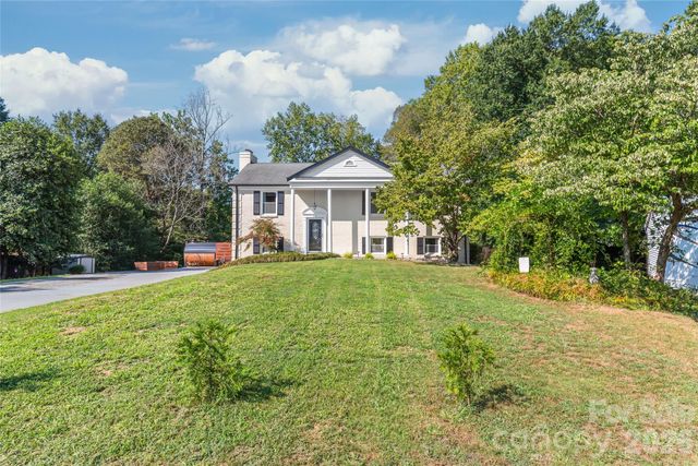 610 Ridgeway Drive, Belmont, NC 28012
