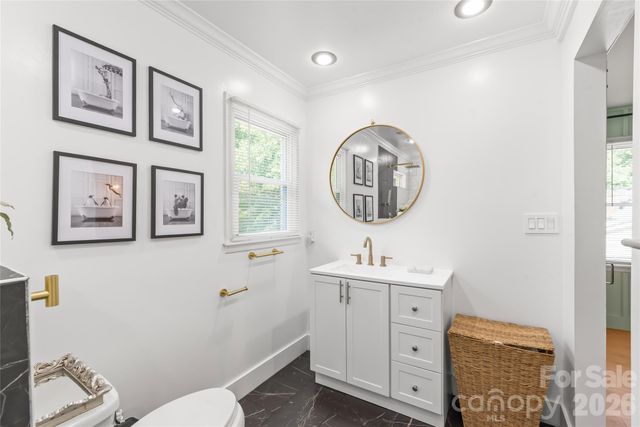 610 Ridgeway Drive, Belmont, NC 28012