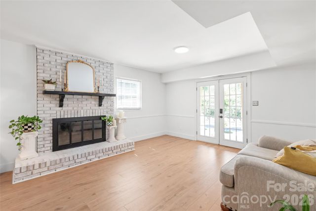 610 Ridgeway Drive, Belmont, NC 28012