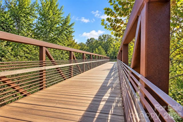 610 Ridgeway Drive, Belmont, NC 28012