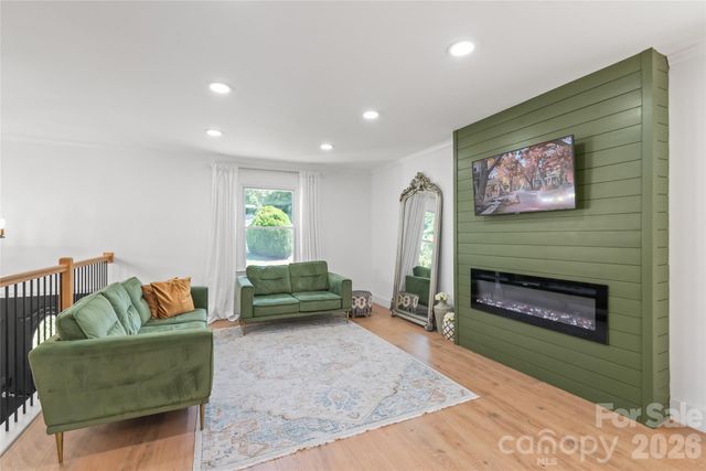 610 Ridgeway Drive, Belmont, NC 28012