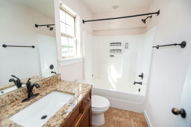 140 Manor House Lane, Chesnee, SC 29323