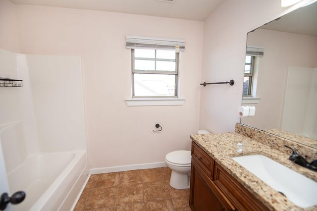 140 Manor House Lane, Chesnee, SC 29323