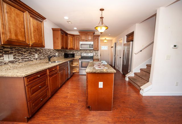 140 Manor House Lane, Chesnee, SC 29323