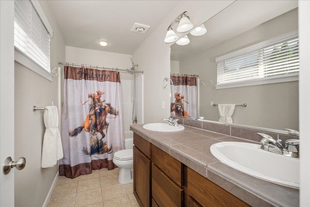 1660 N Marne Ln, Liberty Lake, WA 99016