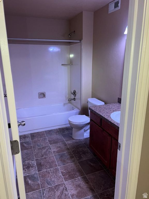 Image 11 of property listing at 917 S MAIN ST #H, Layton, UT 84041