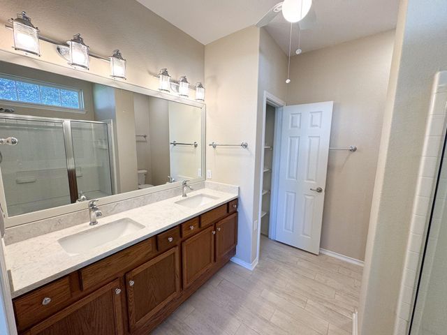 100 Sunbird CT, Georgetown, TX 78633