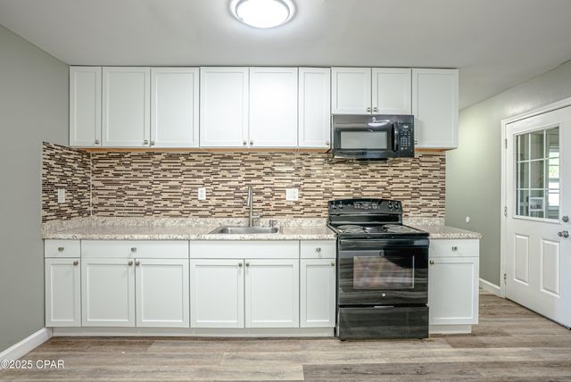 1130 Transmitter Road, Panama City, FL 32401