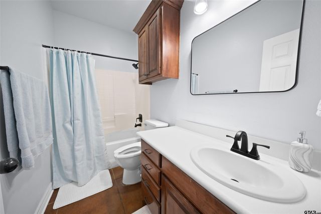 808 N Jarvis Street, Troup, TX 75789