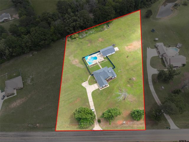 808 N Jarvis Street, Troup, TX 75789