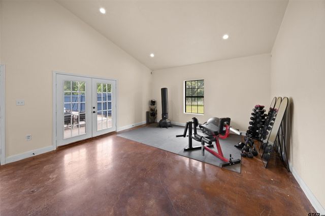808 N Jarvis Street, Troup, TX 75789