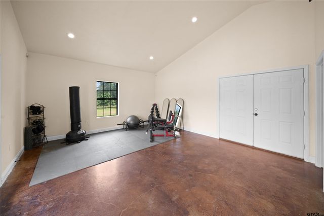 808 N Jarvis Street, Troup, TX 75789