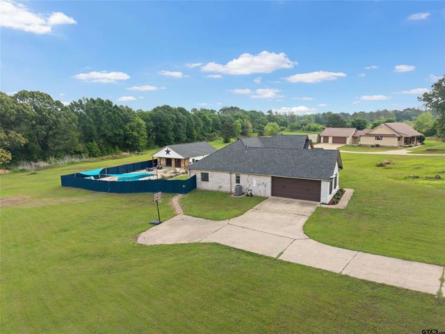 808 N Jarvis Street, Troup, TX 75789
