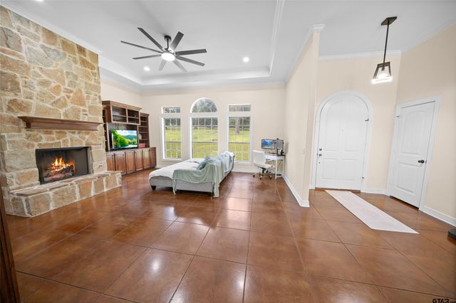 808 N Jarvis Street, Troup, TX 75789