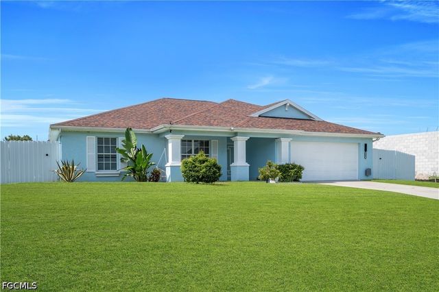 3902 3RD ST SW, Lehigh Acres, FL 33976