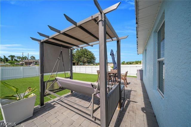 3902 3RD ST SW, Lehigh Acres, FL 33976