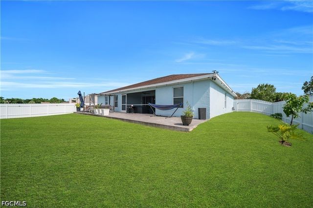 3902 3RD ST SW, Lehigh Acres, FL 33976