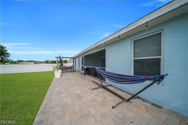 3902 3RD ST SW, Lehigh Acres, FL 33976