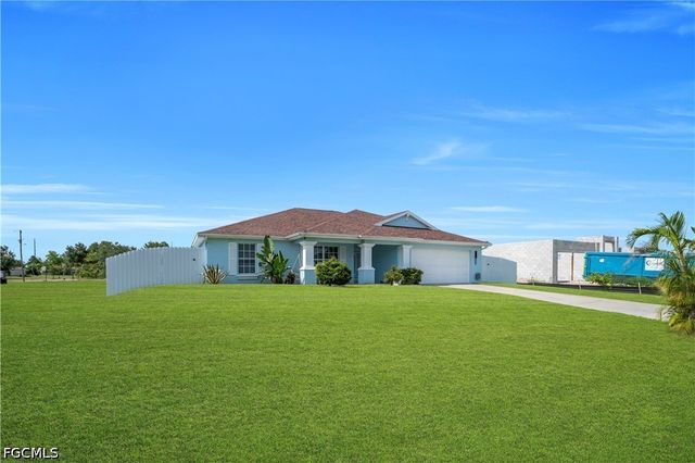 3902 3RD ST SW, Lehigh Acres, FL 33976
