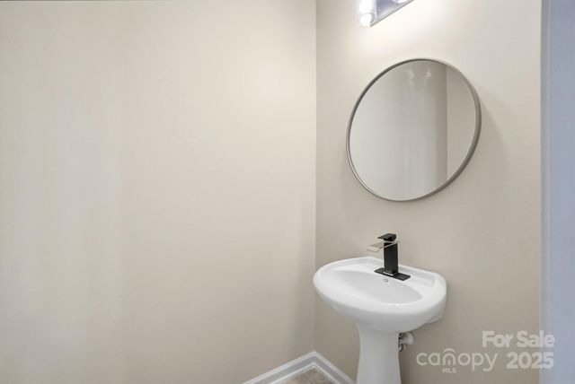 4944 Kotlik Drive, Charlotte, NC 28269