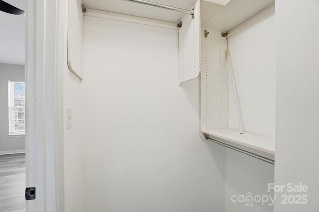 4944 Kotlik Drive, Charlotte, NC 28269