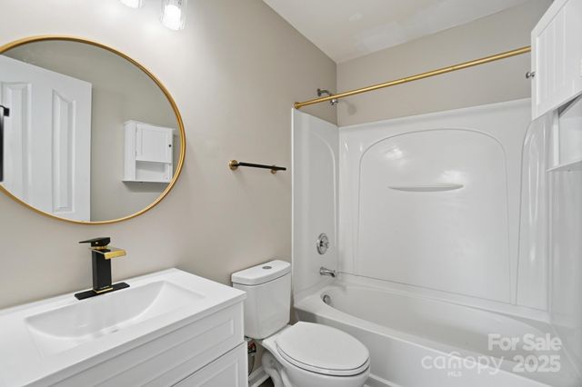 4944 Kotlik Drive, Charlotte, NC 28269