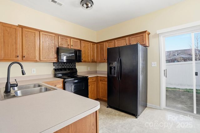 4944 Kotlik Drive, Charlotte, NC 28269