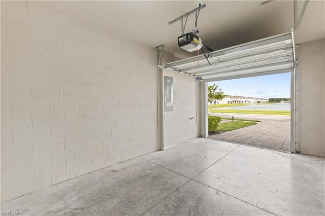 15245 Wildflower CIR, Naples, FL 34104