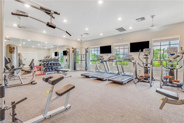 15245 Wildflower CIR, Naples, FL 34104