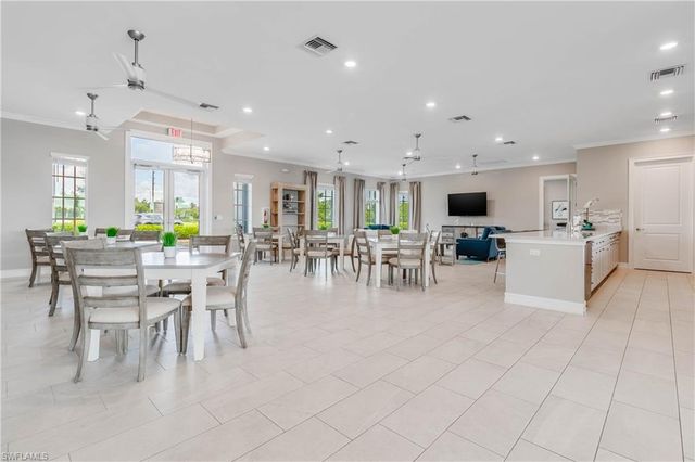 15245 Wildflower CIR, Naples, FL 34104