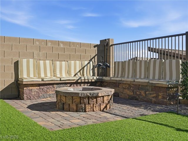 916 Mayfield Manor Lane, Las Vegas, NV 89138