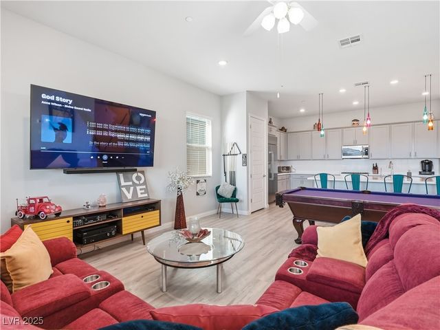 916 Mayfield Manor Lane, Las Vegas, NV 89138